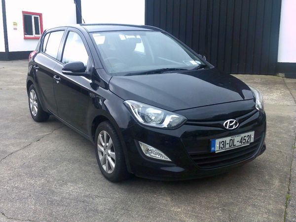 Hyundai i20 Hatchback, Petrol, 2013, Black