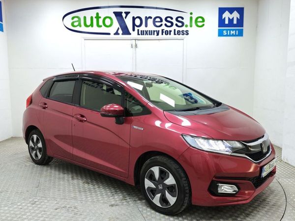 Honda Fit Hatchback, Hybrid, 2017, Red