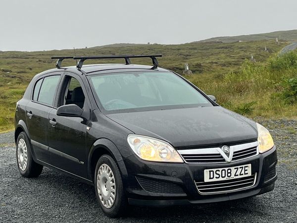 Vauxhall Astra Hatchback, Petrol, 2008, Black