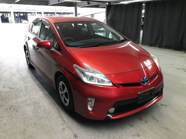 Toyota Prius Hatchback, Petrol Hybrid, 2014, Red