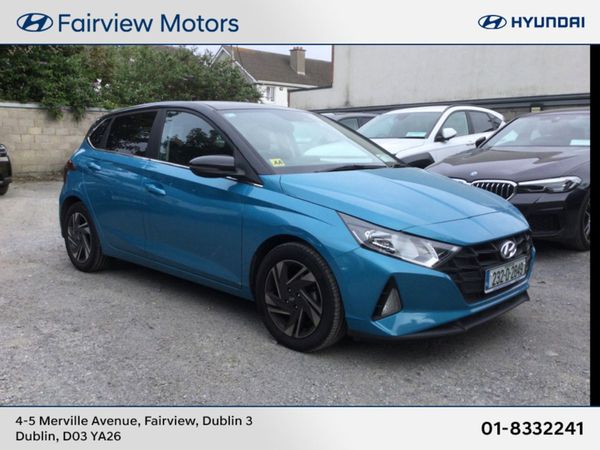 Hyundai i20 Hatchback, Petrol, 2023, Blue