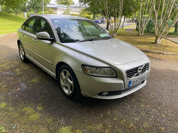 Volvo S40 Saloon, Diesel, 2012, Silver