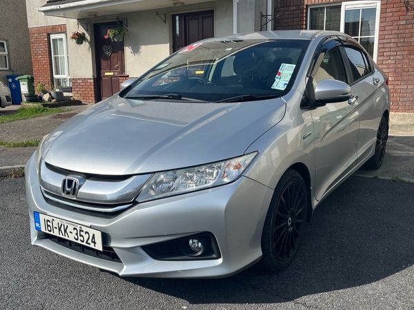 Honda Grace Saloon, Petrol Hybrid, 2016, Silver