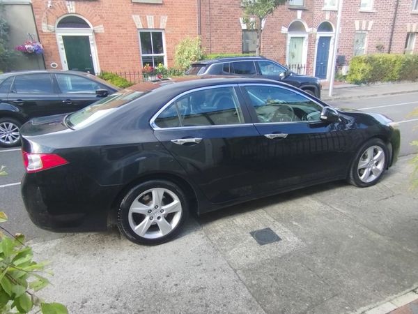 Honda Accord Saloon, Diesel, 2009, Black