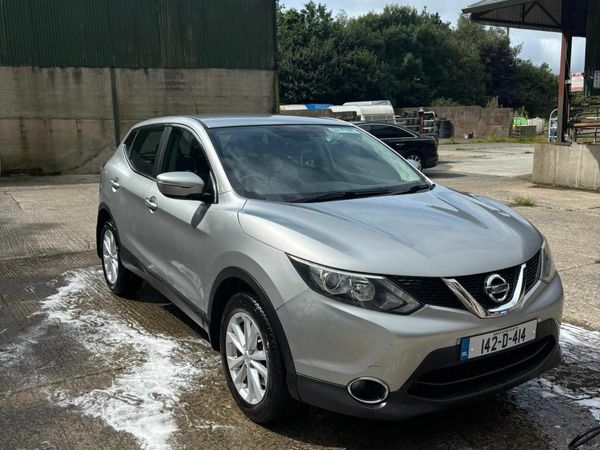 Nissan Qashqai Hatchback, Diesel, 2014, Silver