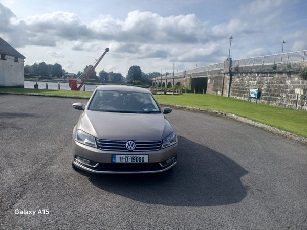 Volkswagen Passat Saloon, Diesel, 2011, Brown