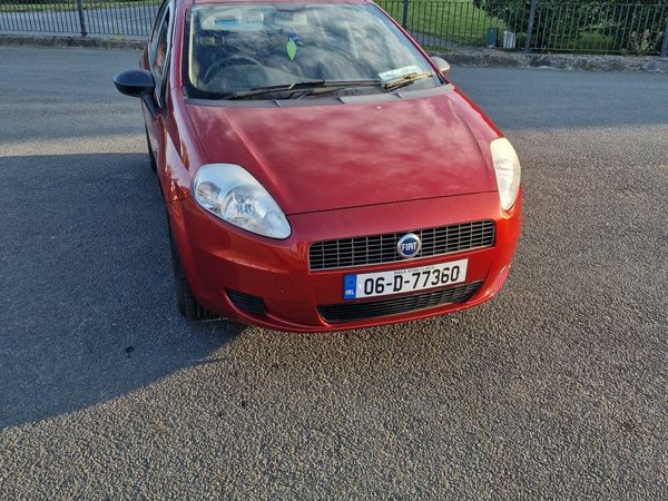 Fiat Punto Hatchback, Petrol, 2006, Red