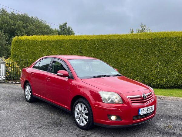 Toyota Avensis Saloon, Petrol, 2007, Red