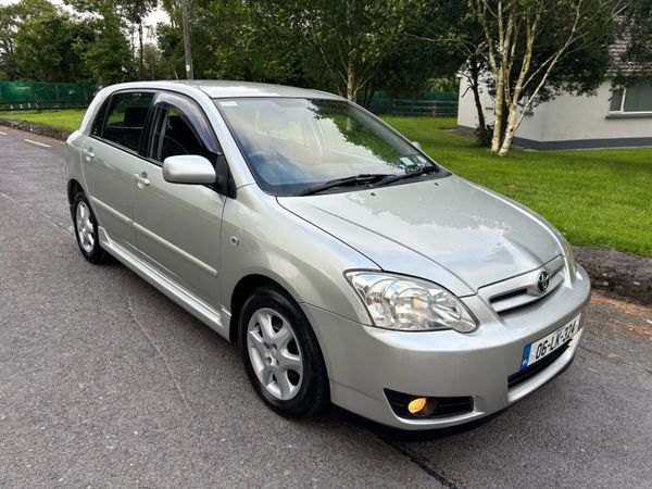 Toyota Corolla Hatchback, Petrol, 2006, Silver
