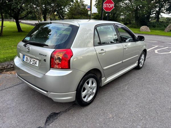 Toyota Corolla Hatchback, Petrol, 2006, Silver