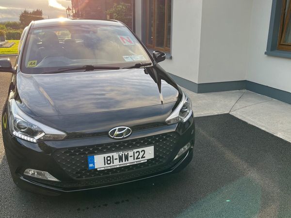 Hyundai i20 Hatchback, Petrol, 2018, Black