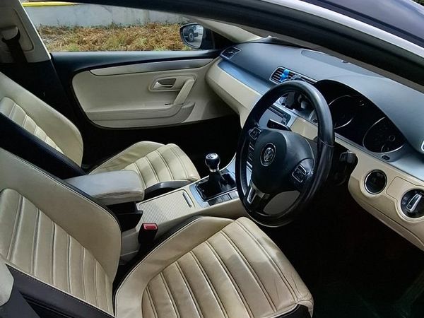Volkswagen Passat Coupe, Diesel, 2011, Black