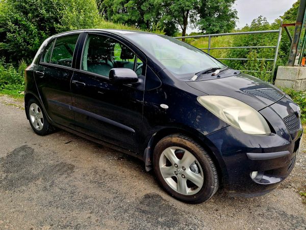 Toyota Yaris Hatchback, Petrol, 2007, Black