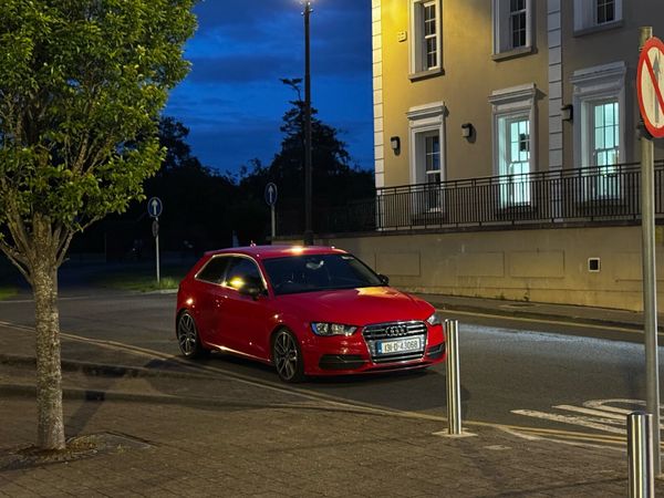 Audi A3 Hatchback, Petrol, 2013, Red
