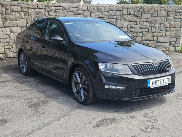 Skoda Octavia Saloon, Diesel, 2015, Black