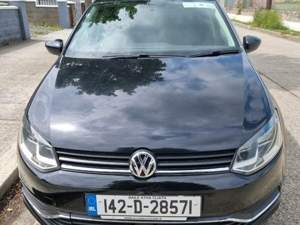 Volkswagen Polo Hatchback, Petrol, 2014, Black