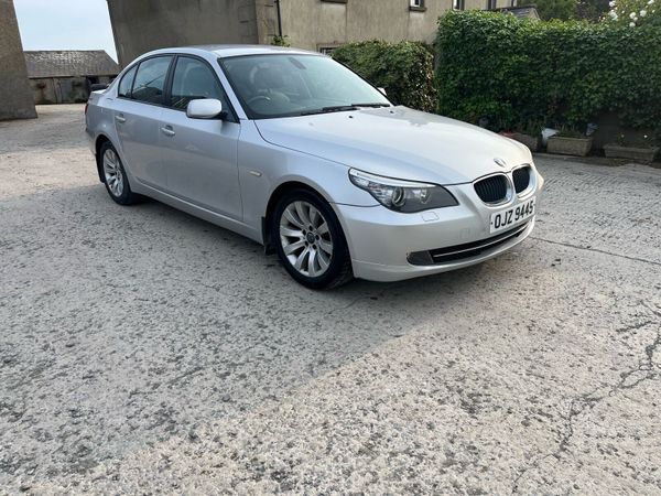 BMW 5-Series Saloon, Diesel, 2009, Silver
