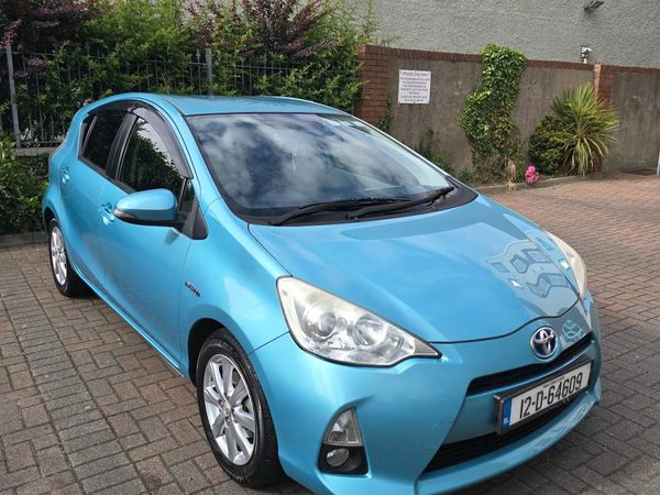 Toyota Prius Hatchback, Petrol Hybrid, 2012, Blue