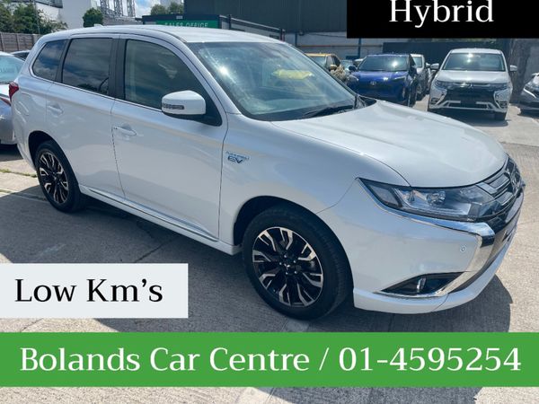 Mitsubishi Outlander SUV, Petrol Plug-in Hybrid, 2018, White
