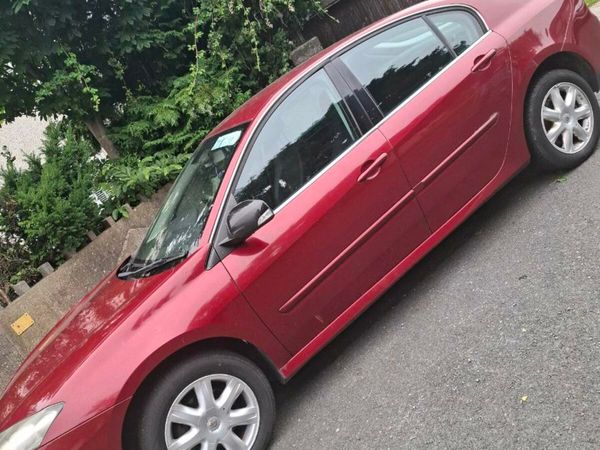 Renault Laguna Hatchback, Diesel, 2010, Red
