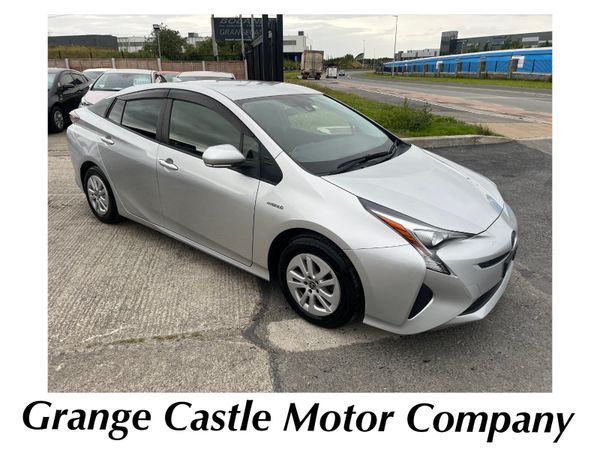 Toyota Prius Hatchback, Hybrid, 2018, Silver