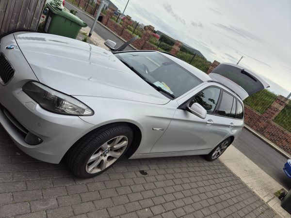 BMW 5-Series Estate, Diesel, 2012, Silver