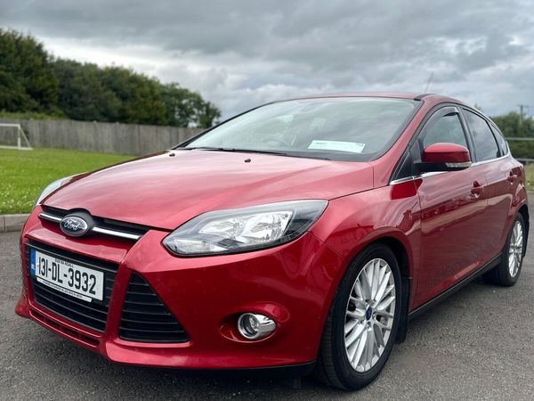 Ford Focus Hatchback, Diesel, 2013, Red
