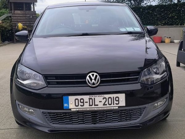 Volkswagen Polo Hatchback, Petrol, 2009, Black