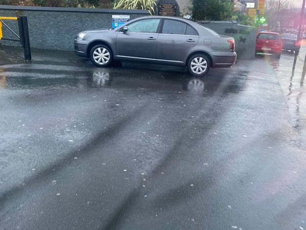 Toyota Yaris Hatchback, Petrol, 2001, Silver