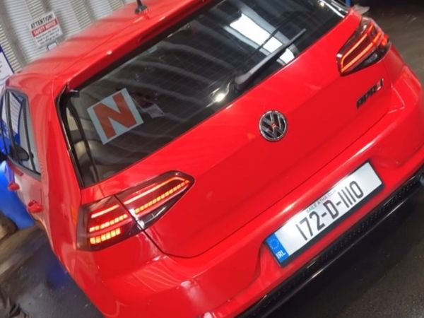 Volkswagen Golf Estate, Diesel, 2017, Red