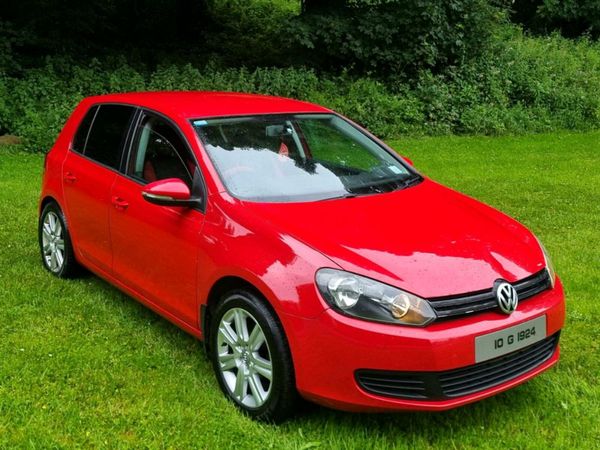 Volkswagen Golf Hatchback, Petrol, 2010, Red