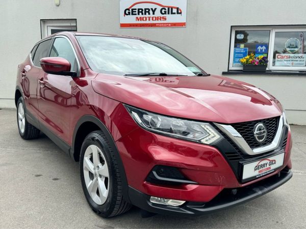 Nissan Qashqai Hatchback, Diesel, 2018, Red