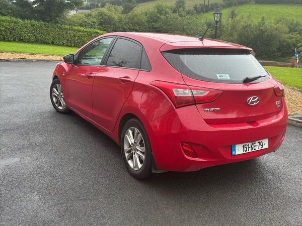 Hyundai i30 Hatchback, Diesel, 2015, Red
