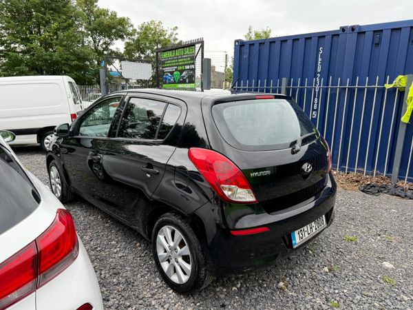 Hyundai i20 Hatchback, Petrol, 2013, Black