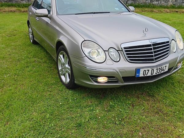 Mercedes-Benz E-Class Saloon, Petrol, 2007, Silver