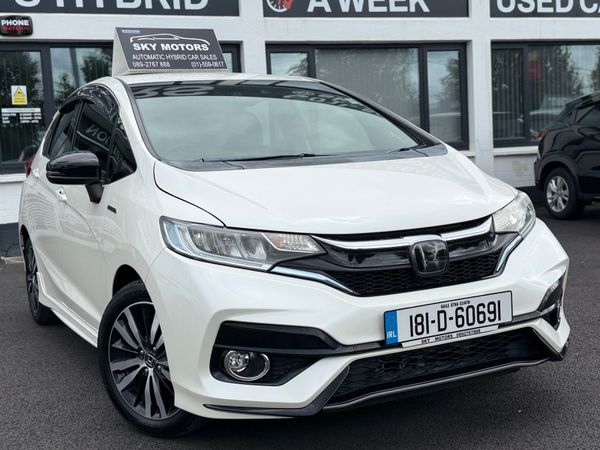 Honda Jazz Hatchback, Petrol Hybrid, 2018, White