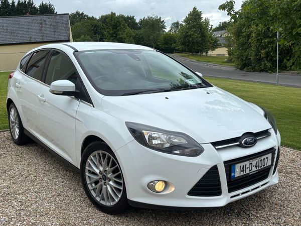 Ford Focus Hatchback, Petrol, 2014, White