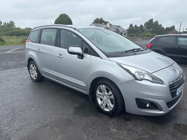 Peugeot 5008 MPV, Diesel, 2015, Silver