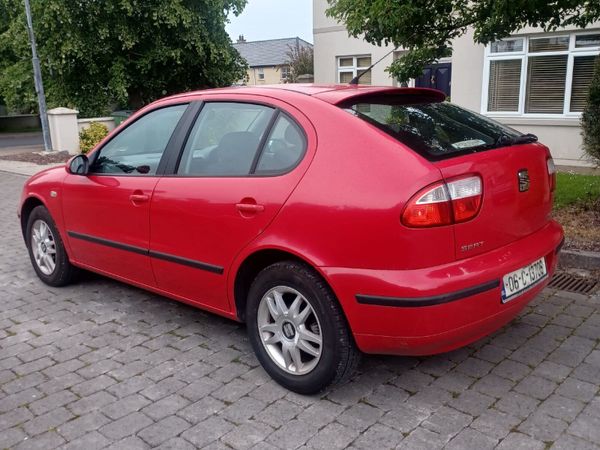 SEAT Leon Hatchback, Petrol, 2006, Red