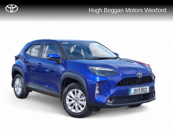 Toyota Yaris Cross Hatchback, Petrol Hybrid, 2025, Blue