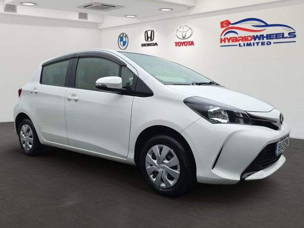 Toyota Vitz Hatchback, Petrol, 2015, White