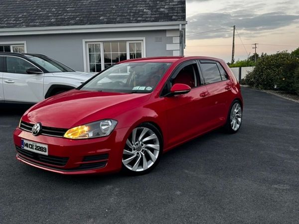 Volkswagen Golf Hatchback, Diesel, 2014, Red