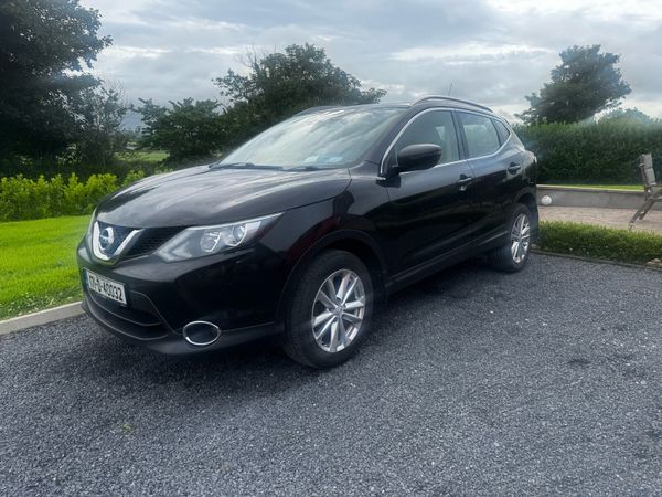 Nissan Qashqai SUV, Diesel, 2017, Black