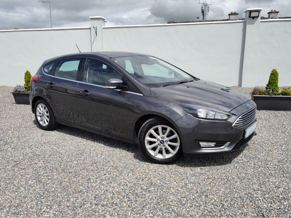 Ford Focus Hatchback, Diesel, 2017, Grey
