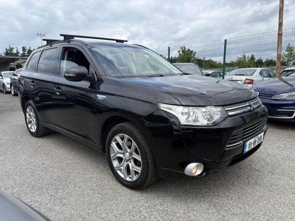 Mitsubishi Outlander SUV, Petrol Plug-in Hybrid, 2015, Black