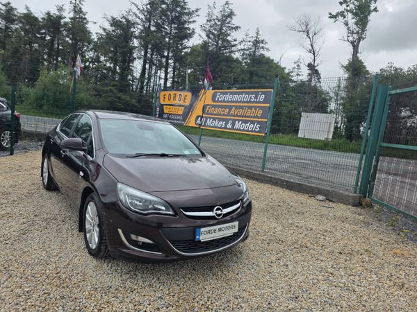 Opel Astra Saloon, Diesel, 2014, Brown