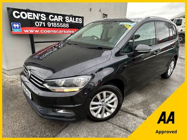Volkswagen Touran MPV, Diesel, 2016, Black