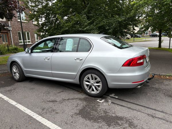 Skoda Superb Hatchback, Diesel, 2015, Silver