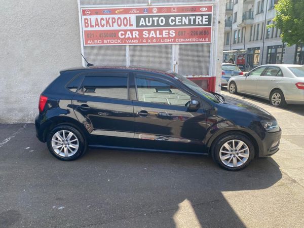 Volkswagen Polo Hatchback, Petrol, 2016, Black