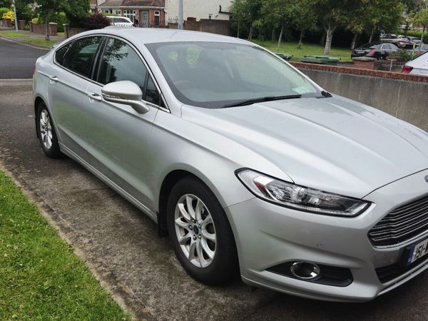 Ford Mondeo Hatchback, Diesel, 2015, Silver